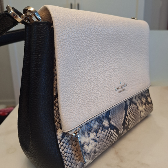 SOLD!!! NWOT Kate Spade Leila Med Snakeskin a Flap Shoulder Pebbled Leather Bag - Picture 4 of 9